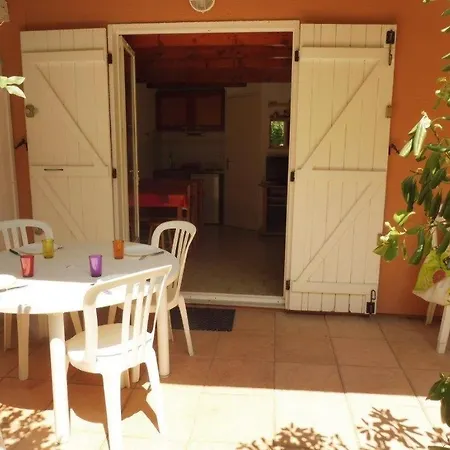 Azur Et Soleil Joli T2 Alcove Proche Richelieu Cap D'agde Agde