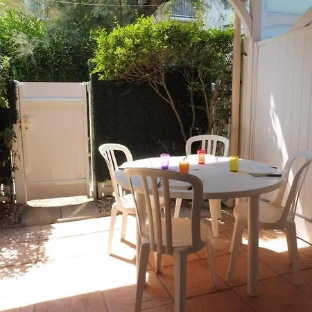 Azur Et Soleil Joli T2 Alcove Proche Richelieu Cap D'agde